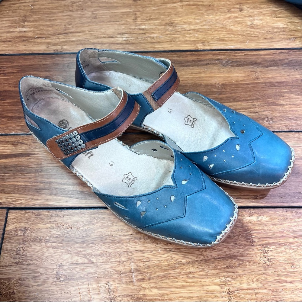 Remonte Sofft Blue and Brown Flats